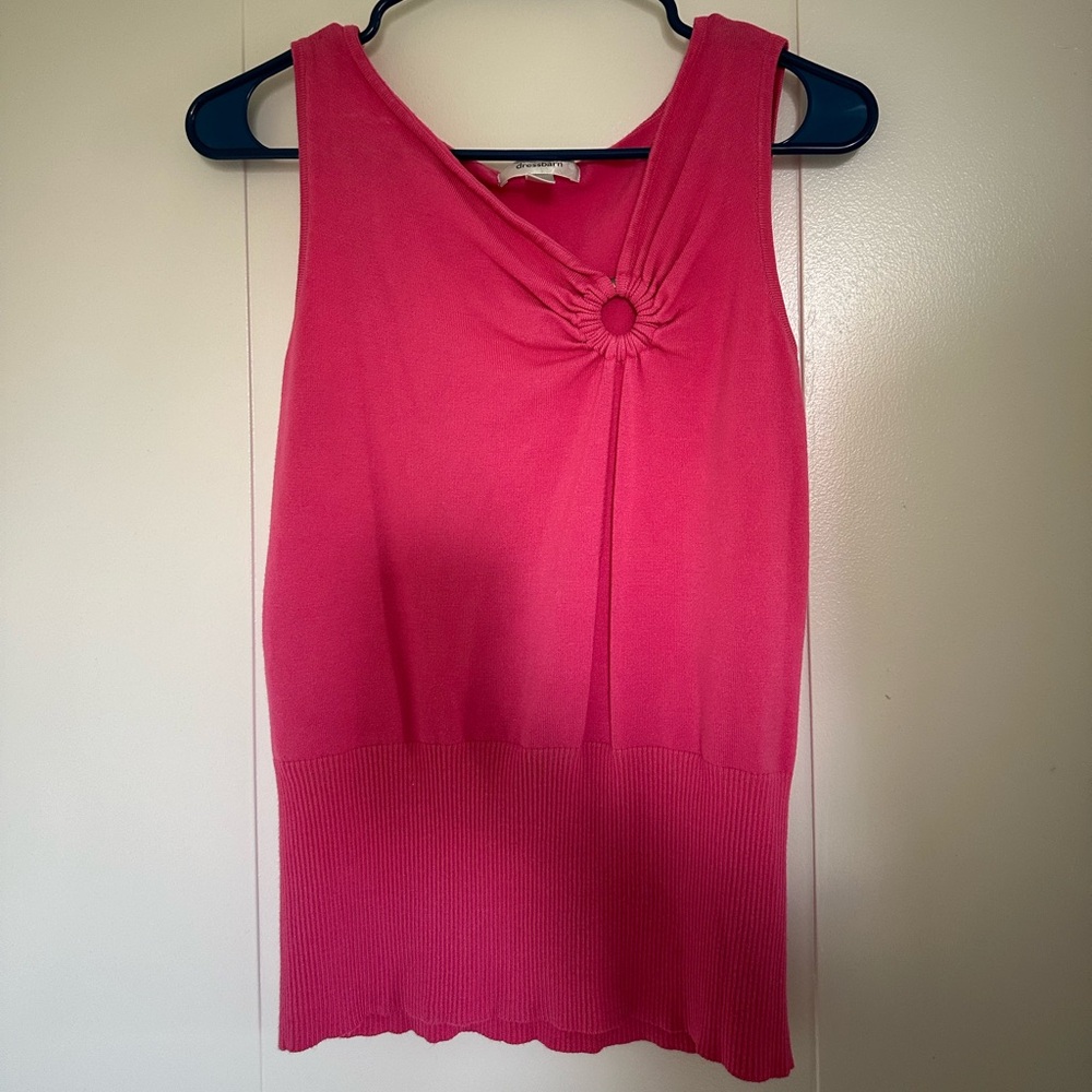 Trendy Pink Dressbarn Top M with Stylish Cutout – Effortless Chic!